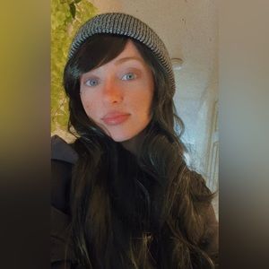 Black wig with bangs